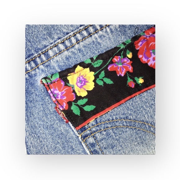 new LF Furst of a Kind ✿ Levi's® 517’s® Floral Trim Cut Off Denim Jeans Short ✿ - Picture 8 of 16